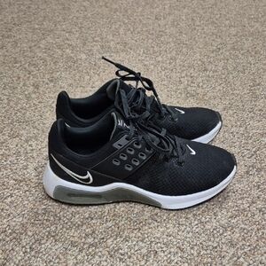 Nike Womens Air Max Bella Training Black And White Sneakers Size 6.5